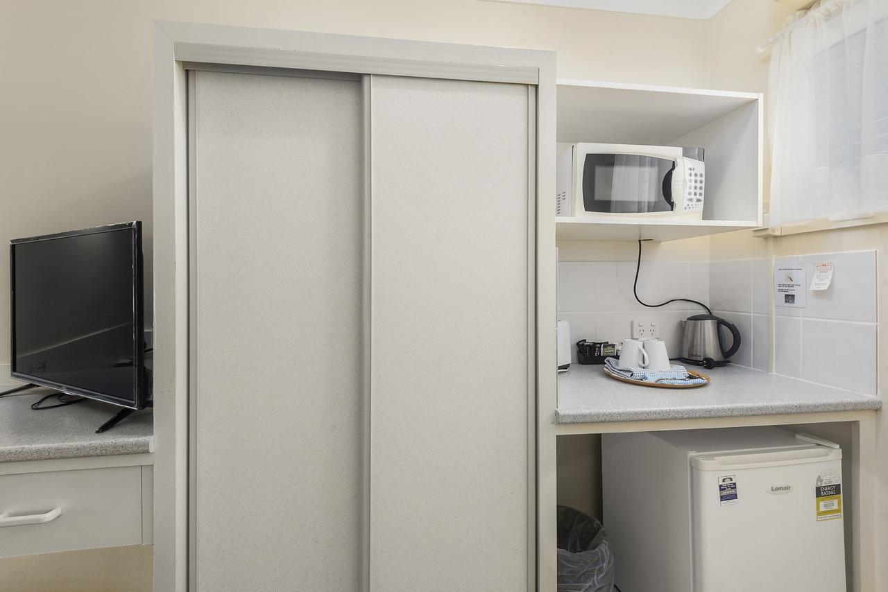 Whiteoaks Motel & Lodges トゥーンバ エクステリア 写真